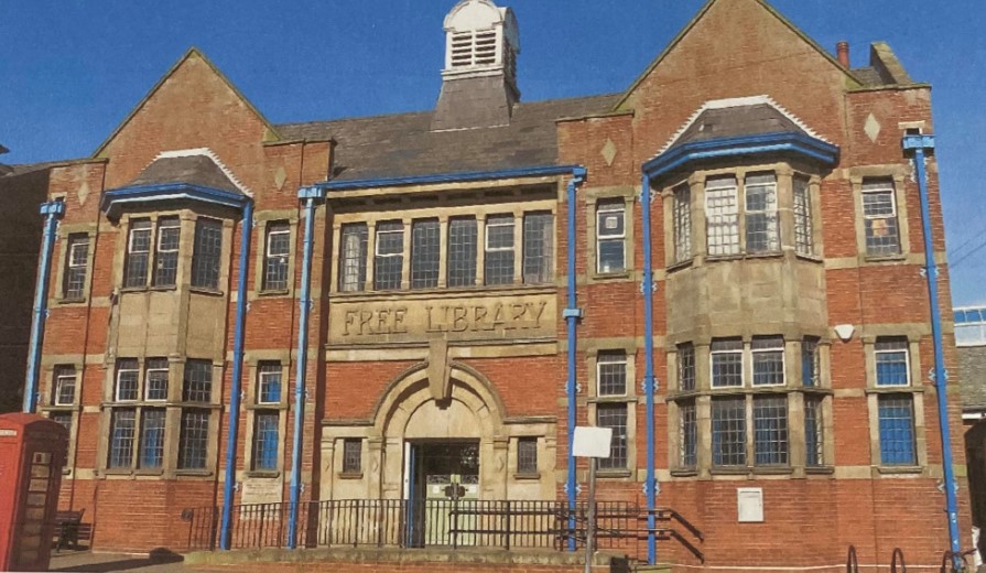 Selly Oak Library when open in 1990s